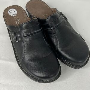Strictly Comfort |Black Natural Soul Clogs